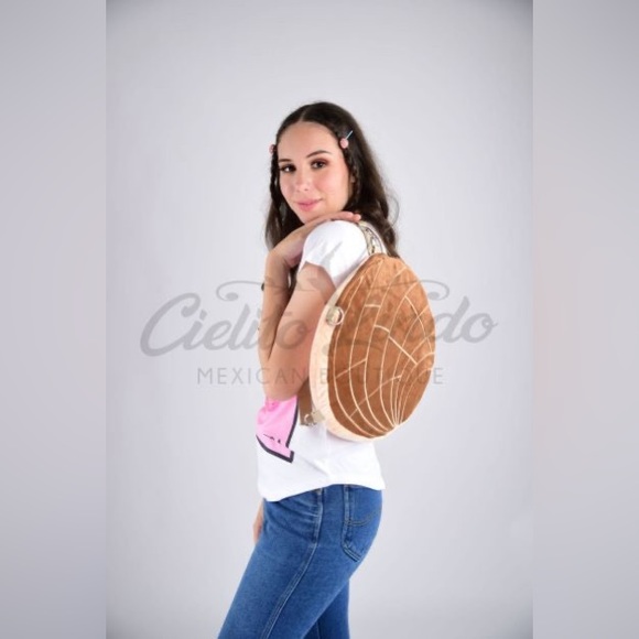 Mexican Pan Dulce Concha Backpack - Picture 7 of 15